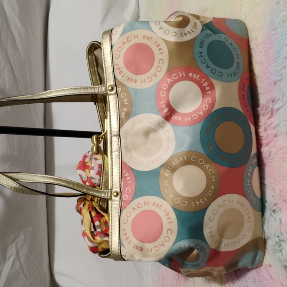 SALE! Coach Twist Lock 3 Compartment Vintage Shoulder Bag W Hangtags & Scarf - Picture 5 of 15